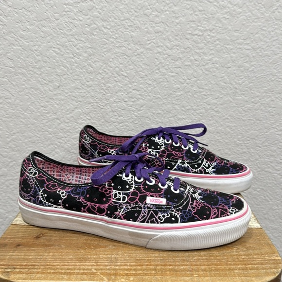 Vans Authentic X Hello Kitty Sneakers Size 10 Women - Picture 2 of 7